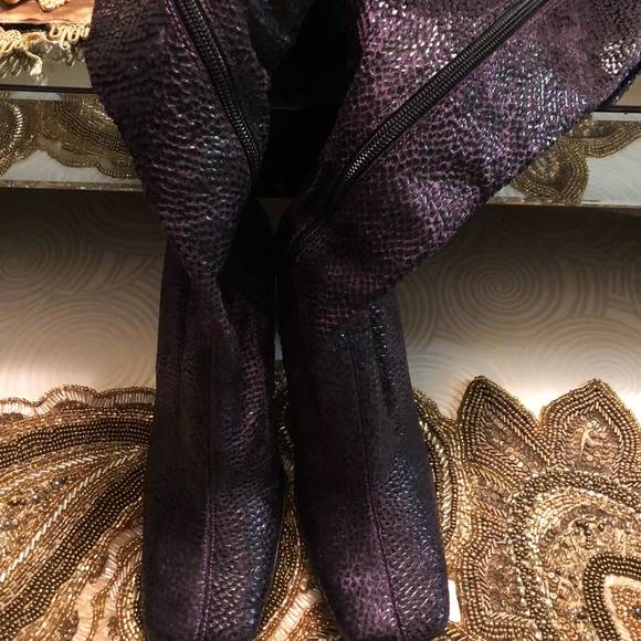 chinese laundry snakeskin boots